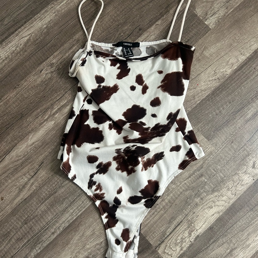 Forever 21 Brown and White Print Top